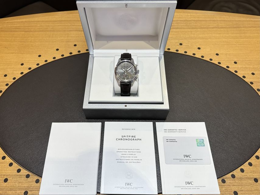 IWC Pilot's Spitfire IW387802 Image 6